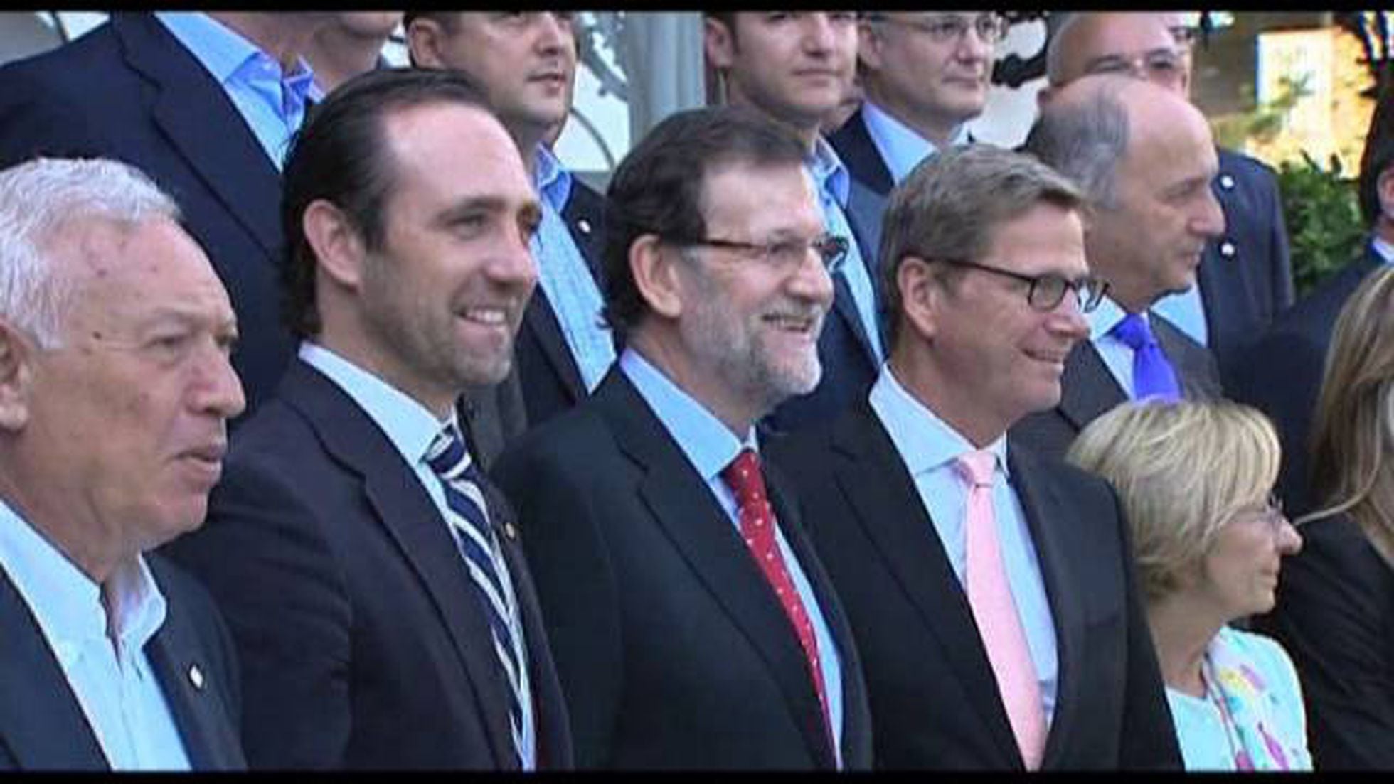 Rajoy recuerda que los gobernantes deben salir de las urnas | Politica PAÍS
