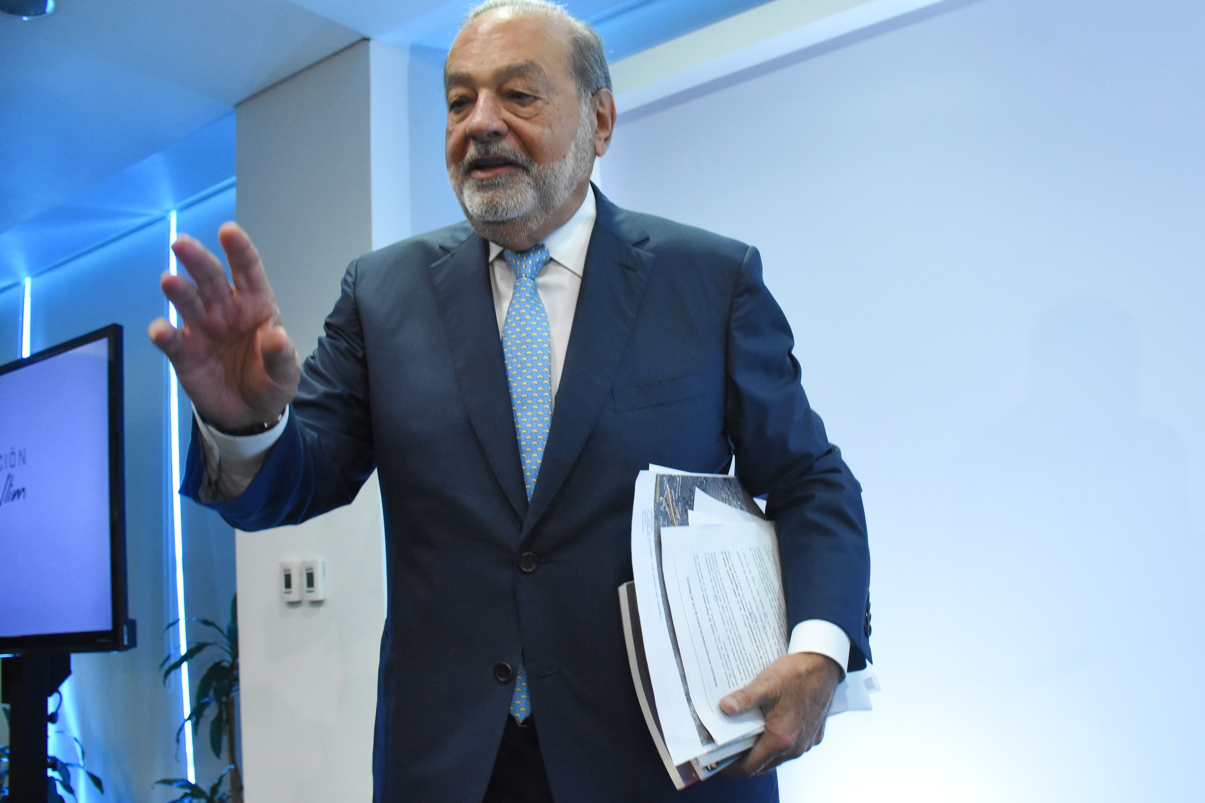 El multimillonario Carlos Slim, propietario de América Móvil, la empresa más importante de telecomunicaciones en México. 