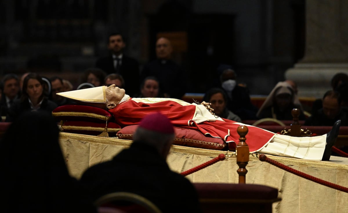 Funeral De Benedicto Xvi Anticlímax Vaticano Televisión El PaÍs 5446