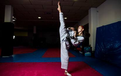 Adriana Cerezo, en el club Hankuk, antes de volar a Manchester para el Europeo de taekwondo.