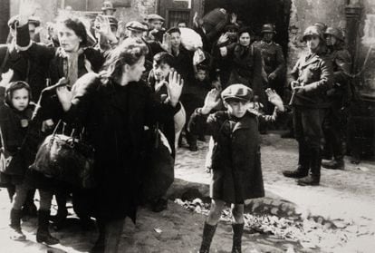 Deportación de judíos del gueto de Varsovia, en 1943