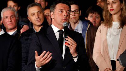 Renzi comparece tras ganar las primarias del PD, el pasado mes de abril.