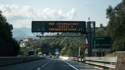 La autopista A12, operada por Autoestrade, a su paso por las inmediaciones de Génova.