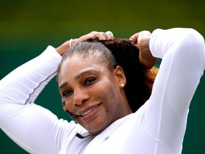 Serena Williams, durante un entrenamiento en el Aorangi Park de Wimbledon.