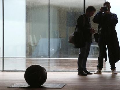 Una de las piezas expuestas en la muestra 'Harrijasotzaile. La fuerza de la piedra'.