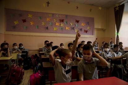 Niños de una clase de primaria en Jerusalén el 1 de septiembre. 