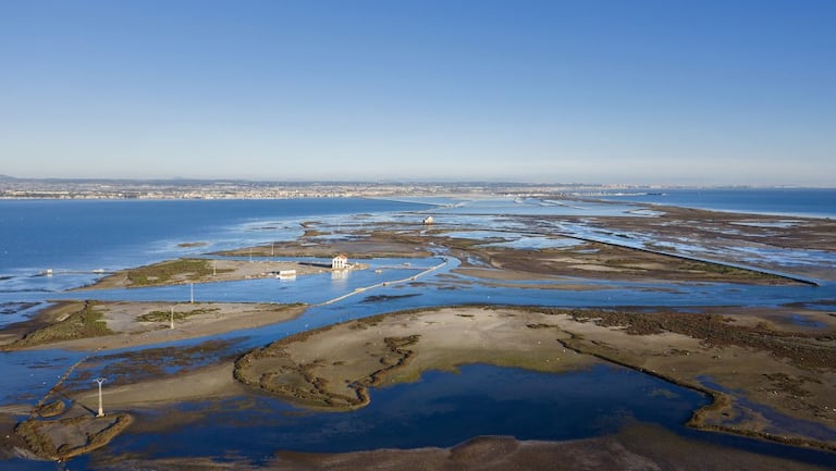 Panorámica aérea del mar Menor en febrero.