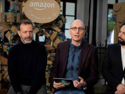 De izqda. a dcha. Juan Fraile, fundador de Mercado de Motores, Alfonso Serrano, director de Consumo para Amazon en España e Italia y Ángel Niño, delegado de Innovación y Emprendimiento en el Ayuntamiento de Madrid.