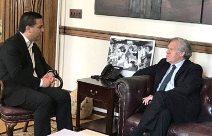 El presidente del PAN, Damián Zepeda, con el secretario de la OEA, Luis Almagro.