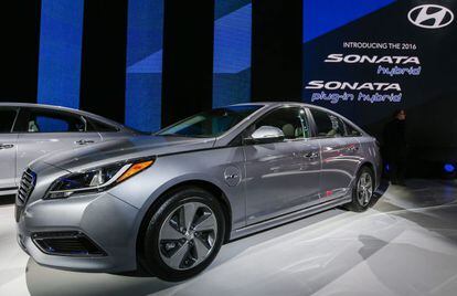 El nuevo vehículo híbrido Hyundai Sonata.