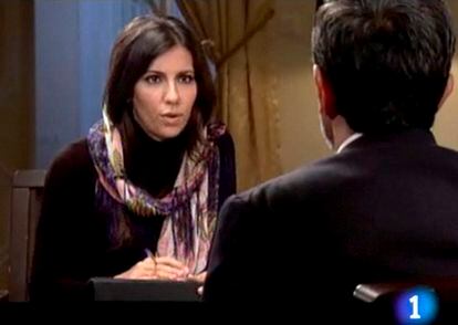 Ana Pastor, en un momento de la entrevista con Mahmud Ahmadineyad, sin velo.