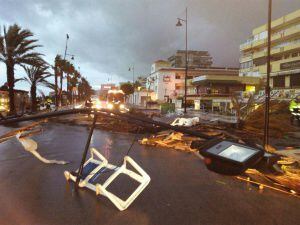 El paseo marítimo de Torremolinos tras el temporal.