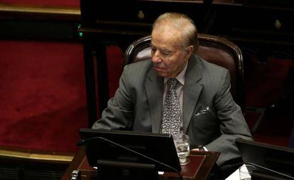 El expresidente y actual senador Carlos Menem durante la sesión del miércoles en el Congreso.