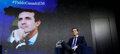El presidente del PP, Pablo Casado, durante su intervenci&oacute;n este lunes en el espacio de foros &quot;La Espa&ntilde;a necesaria&quot;, que organiza el diario El Mundo.