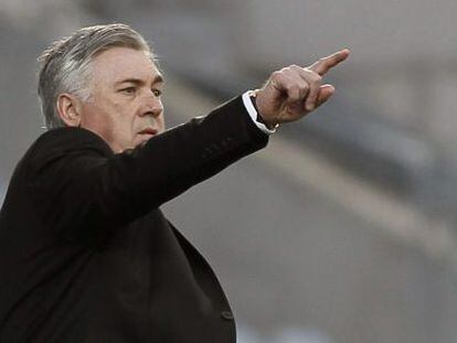 El entrenador del Real Madrid, el italiano Carlo Ancelotti, durante el partido