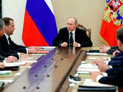 Vladímir Putin, reunido con el consejo de seguridad ruso el 30 de marzo de 2018.
