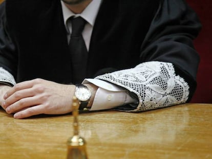 Son nulas las cláusulas laborales irrevocables que impongan hacer guardias