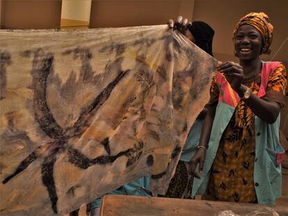 Las jóvenes de la cooperativa senegalesa ‘GIE Solidaire de Confection et Artisanat’.