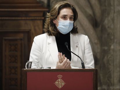 La alcaldesa de Barcelona, Ada Colau, durante la comparecencia que realizó este viernes