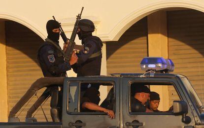 Polic&iacute;a antidisturbios en Egipto, en el sur de El Ca&iacute;ro, la semana pasada