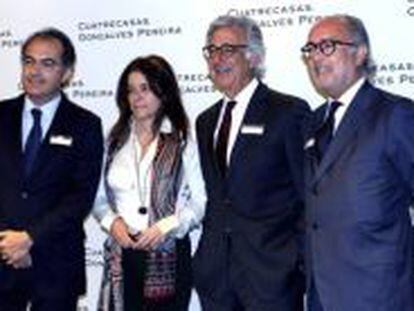 Diogo Perestrelo y Maria João, socios directores; el presidente, Emilio Cuatrecasas y el consejero delegado, Rafael Fontana.