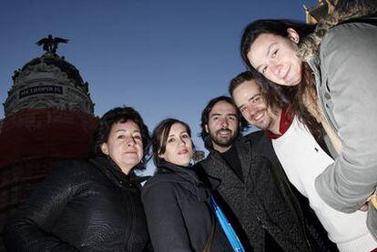 De izquierda a derecha, Pilar García Elegido y los cineastas Juana Macías, Arturo Ruiz, David Priego y Charo Fuentenebro.