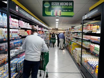 Los supermercados Dia venden un 8,5% más en el primer semestre, con más  peso de las marcas propias, Economía