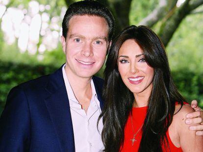 Anahí y Manuel Velasco posan juntos para la revista 'QUIÉN' de México.