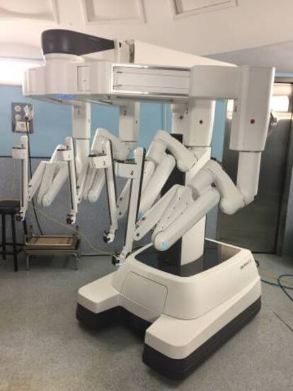 Robot Da Vinci Xi del hospital Clínico San Carlos de Madrid.