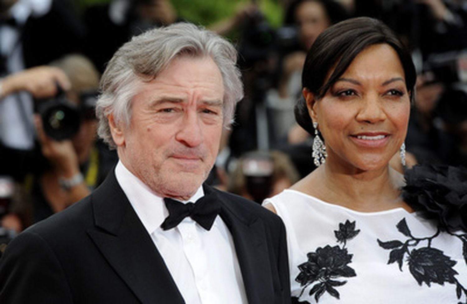 El actor Robert De Niro y Grace Hightower, de la que se divorció en 2018, durante el 64º Festival de Cine de Cannes, celebrado en la ciudad costera francesa en mayo de 2011.