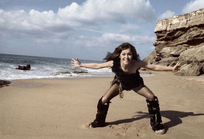 Marisol, en 1972, con 24 años, en las playas de Cádiz. Esta imagen fue elegida para la portada de 'El País Semanal', en julio de 1999.