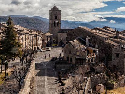 Vista de A&iacute;nsa, en Huesca.