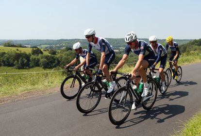 El equipo británico: Cavendish, Froome, Stannard, Millar y Wiggins.