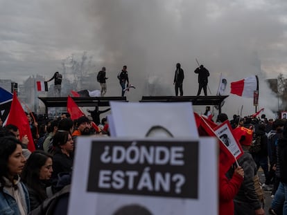 Romeria hacia el cementerio general por la conmemoración de los 50 años del golpe de estado.