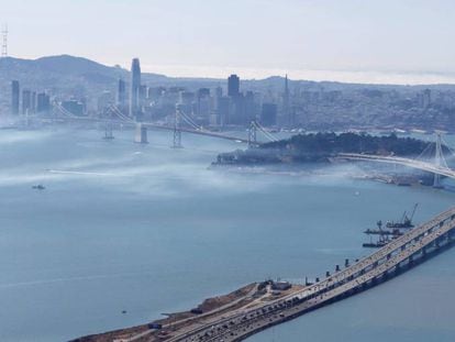 Puente San Francisco-Oakland Bay, en San Francisco.