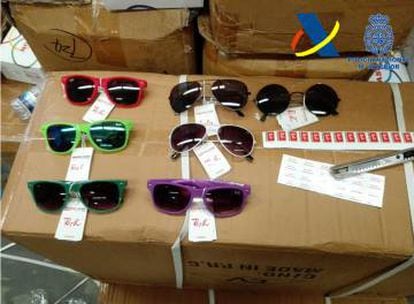 Muestra de las gafas decomisadas en Fuenlabrada.