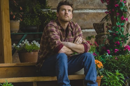 ¿Quién es? Sam Worthington. ¿De qué me suena? Pese a que su trayectoria profesional y su carisma de estrella no corroboren dicho estatus, este británico es el indiscutible protagonista de la película más taquillera de la historia del cine, Avatar. ¿En qué película cristiana puedo verlo? En La cabaña (disponible en Netflix), la adaptación cinematográfica del típico libro de autoayuda superficial y simplón sobre la necesidad de tener fe. Para Jordi Costa, simplemente estamos ante un ejemplo claro de “espiritualidad de supermercado”.