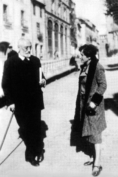 Anita Brenner con Miguel de Unamuno en 1933.