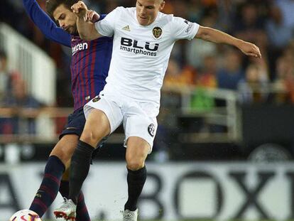 El Barcelona se enfrenta al Valencia en la jornada de LaLiga. En vídeo, declaraciones del entrenador y jugadores del Valencia.