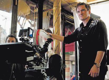 <b>Quentin Tarantino, en pleno rodaje: el gran bastardo del cine de videoclub entregado a su propia odisea bélica.</b>