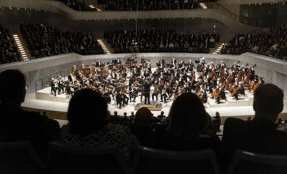 Riccardo Muti, durante el concierto con Orquesta Sinfónica de Chicago en el Elbphilharmonie de Hamburg, en Alemania.