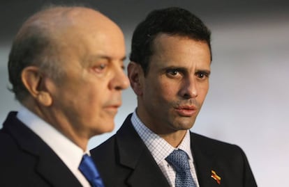 Henrique Capriles con José Serra, canciller brasileño.