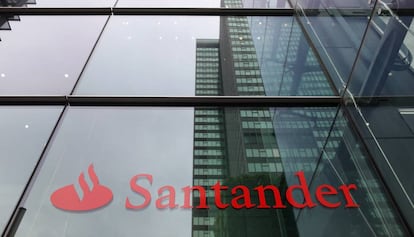 Vista general de la sede del Santander UK en Londres.