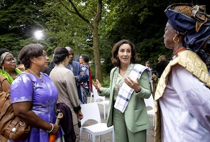 La alcaldesa de Ámsterdam, Femke Halsema, en un acto que conmemora el fin de la esclavitud en Países Bajos, en Ámsterdam, este jueves.