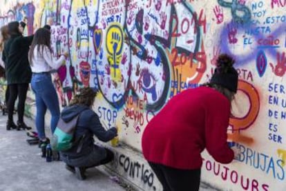 El mural con mensajes de dolor y reivindicación.