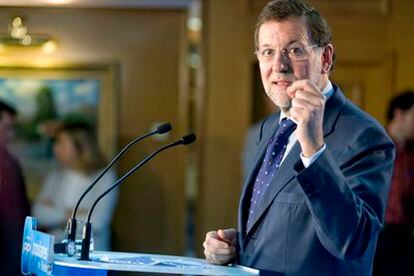 Rajoy, durante su intervención en el acto de entrega de carnés a nuevos militantes del PP en Toledo.