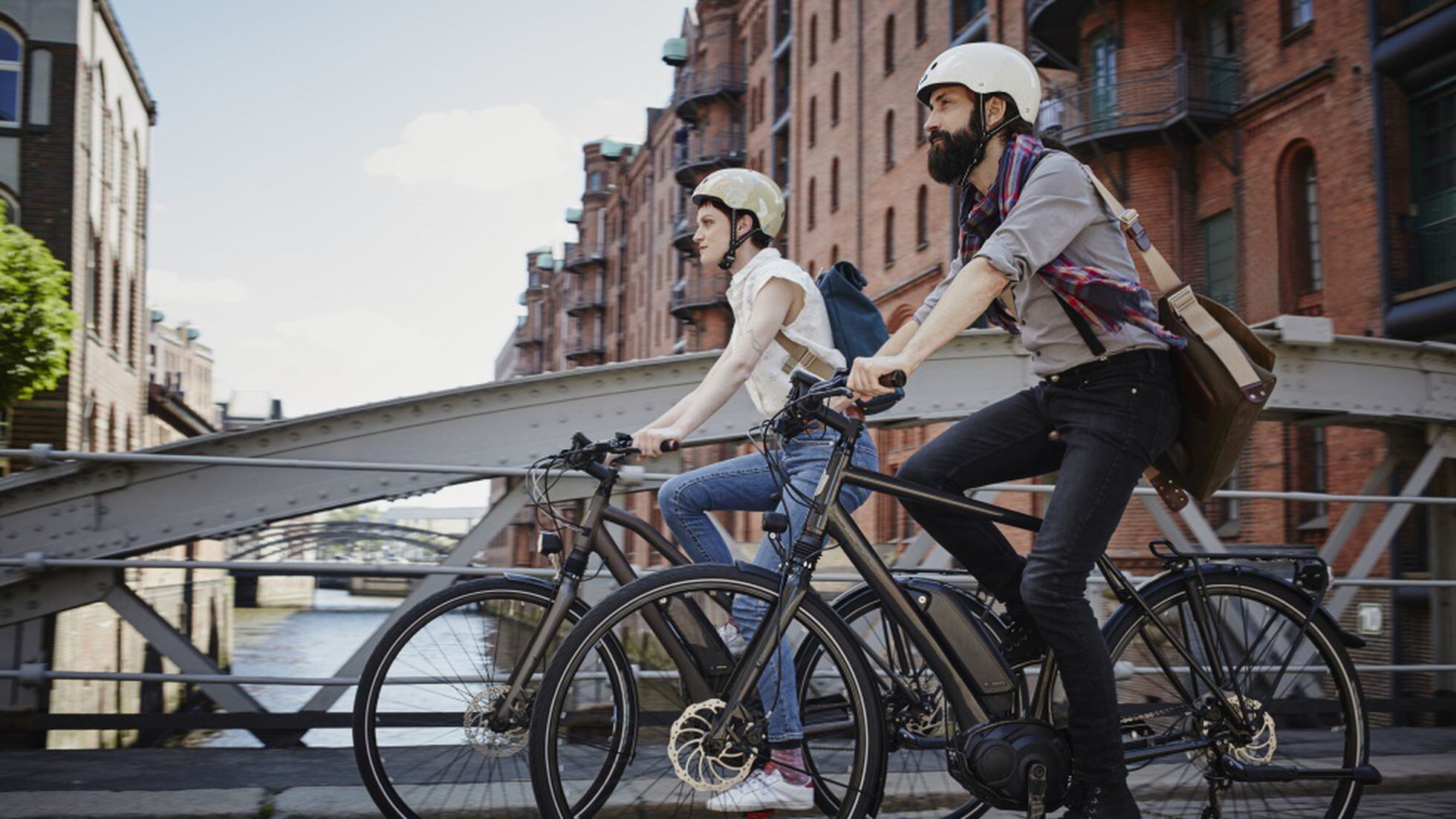 Analizamos cuál es la mejor luz diurna para tu bicicleta