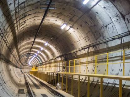 Túnel del Metro de Madrid. Algunos problemas en la construcción de la línea 7 han dejado en evidencia que no basta con construir la infraestructura; hay que hacerlo bien y mantenerla para durar. 