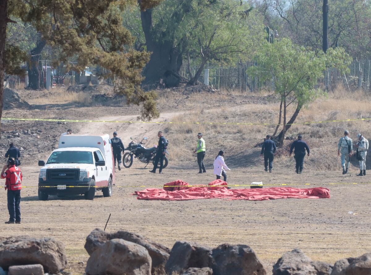 La cadena de irregularidades que llevó a dos padres y su hija a saltar de un globo en llamas