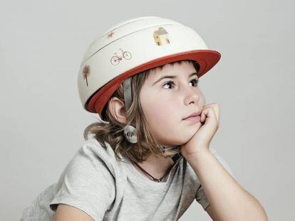 El casco plegable 'made in Spain' que no para de recibir premios